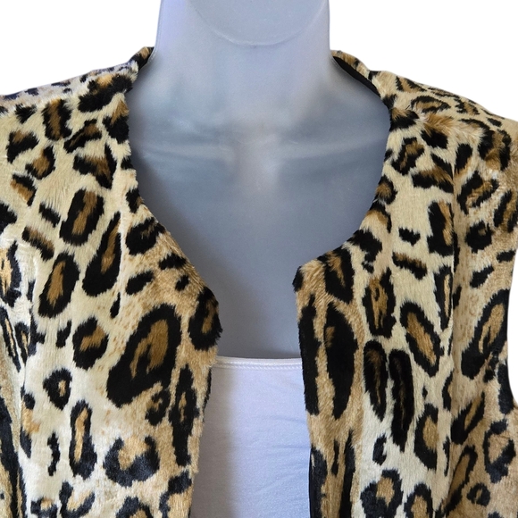 Chico's Leopard Print Vest - Picture 3 of 9